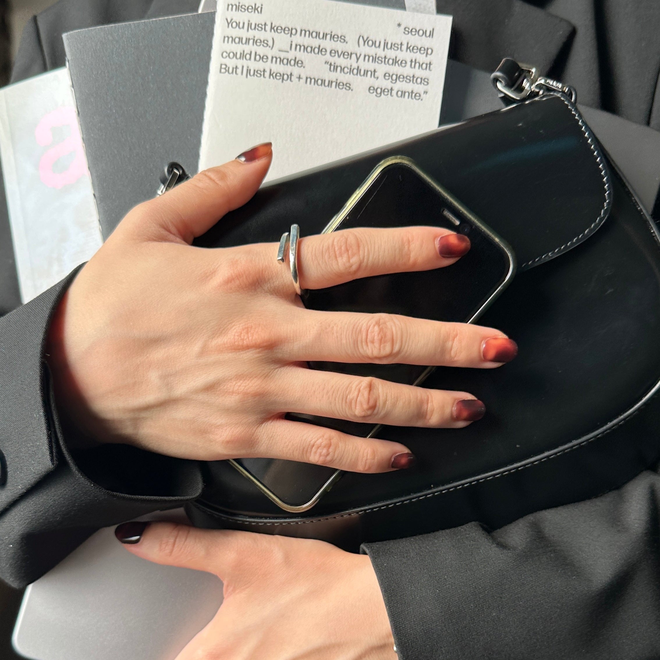 다크 엠버 Dark Amber